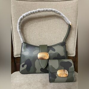 NWT！2PC COACH CAMO ELIZA SHOULDER BAG WITH ZIPPER CLOSURE（CV949）and WALLET（CW802